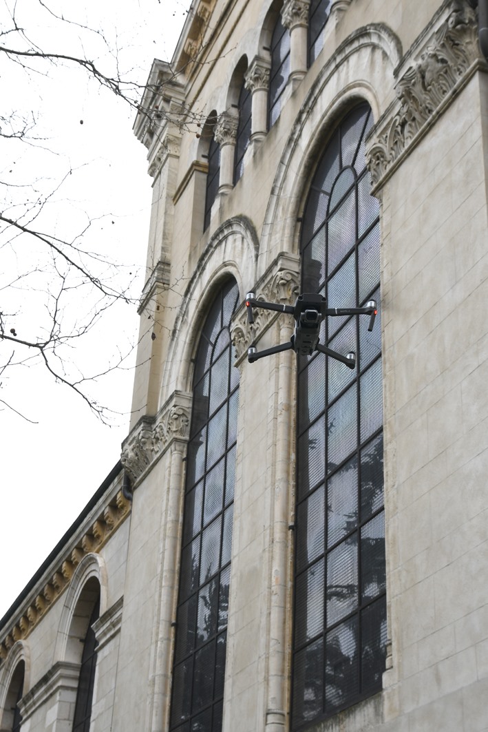 Diagnostique à l'aide d'un drone de la toiture de l'église Saint-Nicolas de Givors