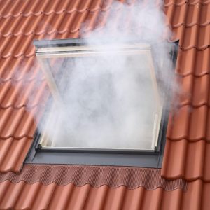 Désenfumage sur toiture à forte pente